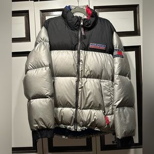 90’s vintage Tommy Hilfiger Down Jacket